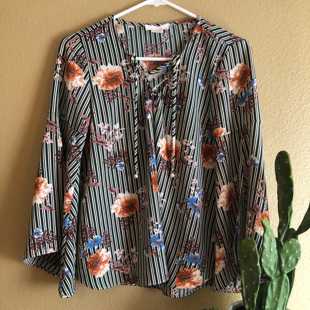 Gorgeous floral blouse top 😍🌸✨🌺